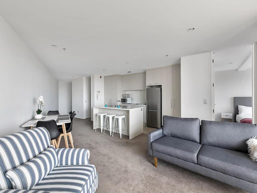 Beautiful Sky Tower View Home Near K' Road W/ Free Parking Auckland Luaran gambar