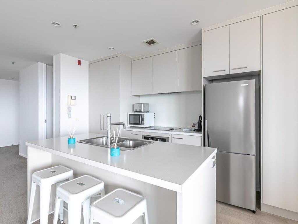 Beautiful Sky Tower View Home Near K' Road W/ Free Parking Auckland Luaran gambar