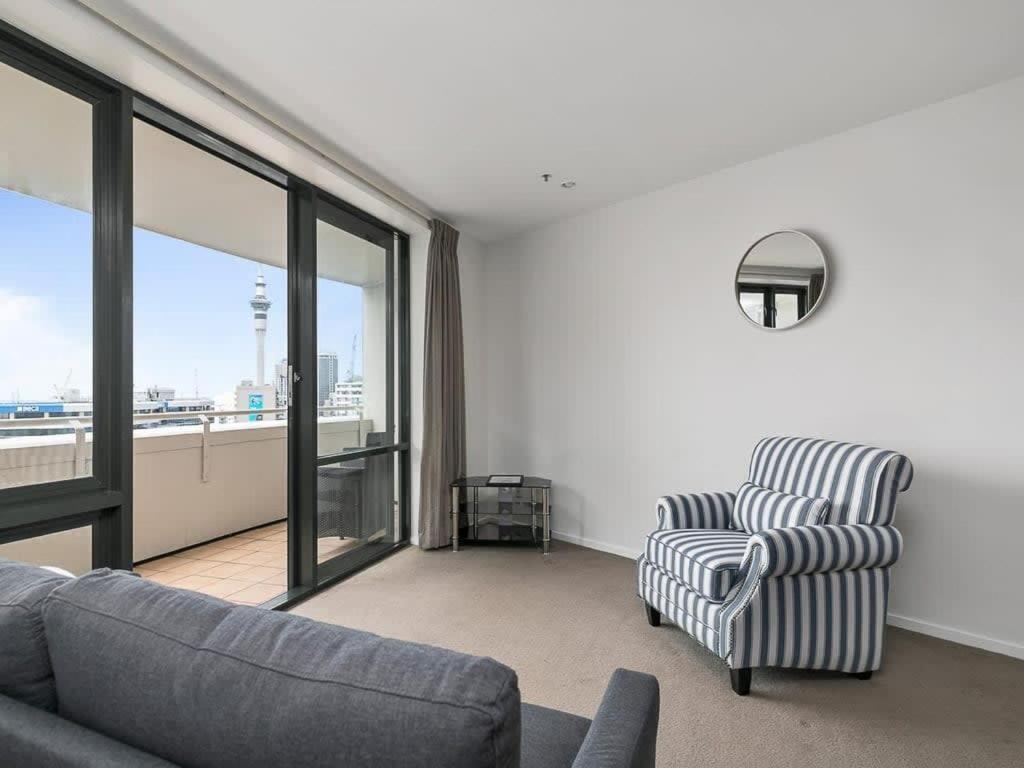 Beautiful Sky Tower View Home Near K' Road W/ Free Parking Auckland Luaran gambar